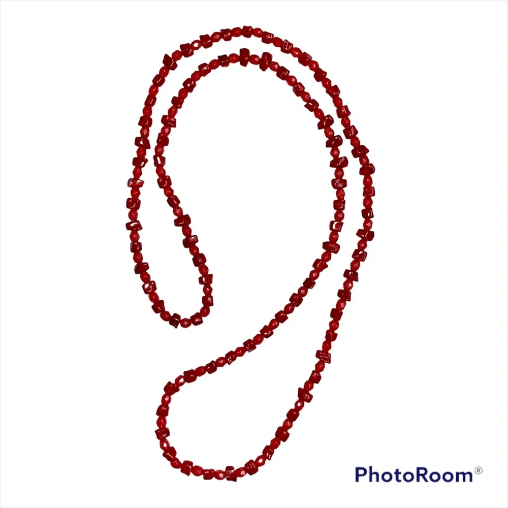 Coral station necklace in euc Host Pick 7/1/22!!!